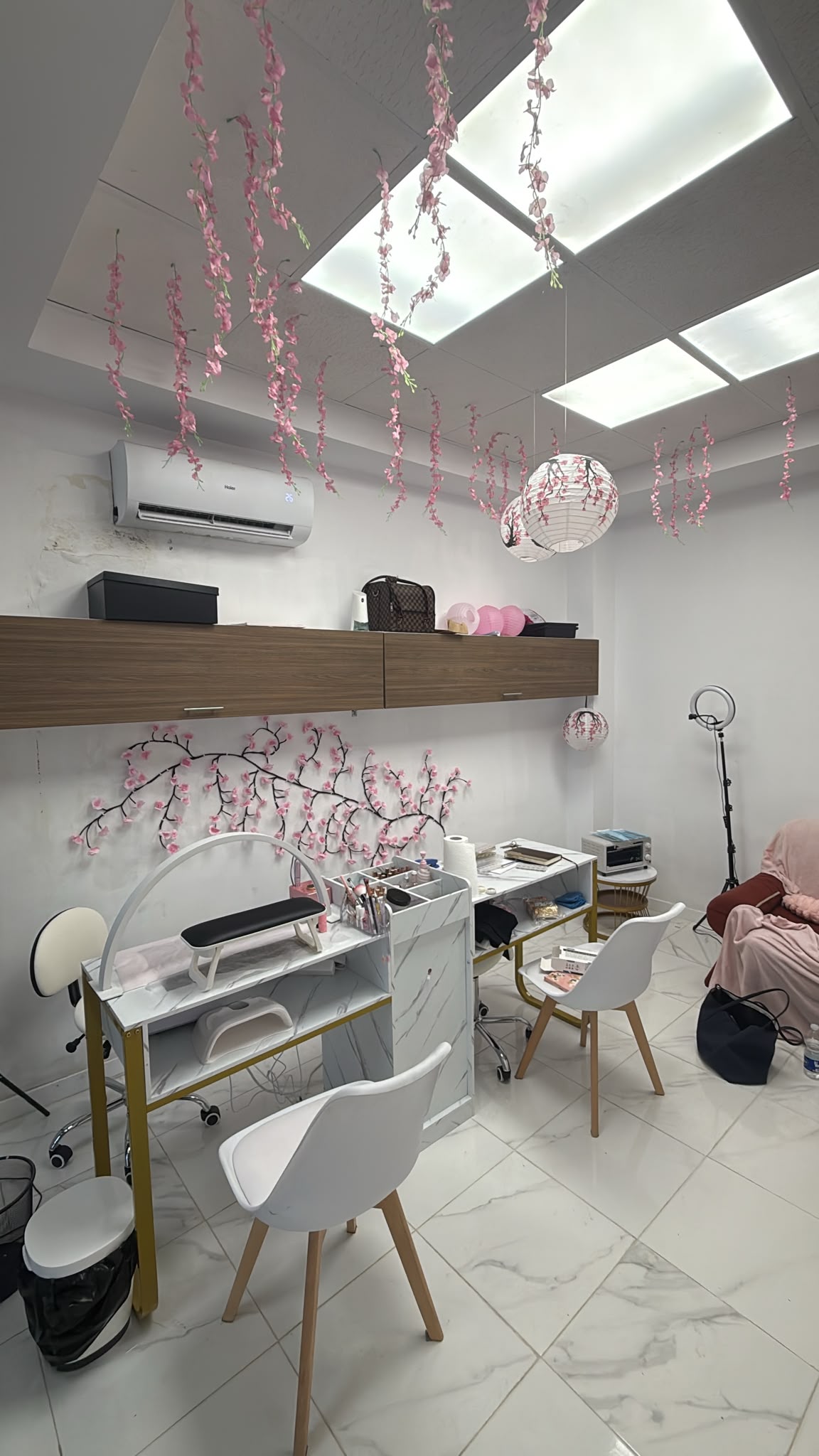 Sala de estética The Crib — nail art y manicura